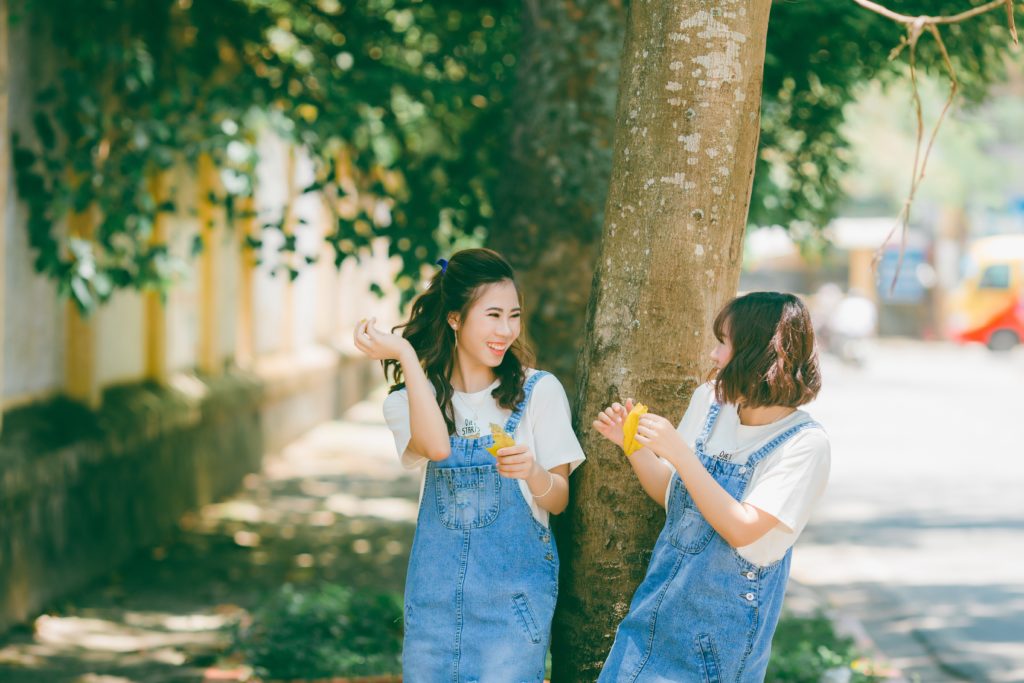 女性